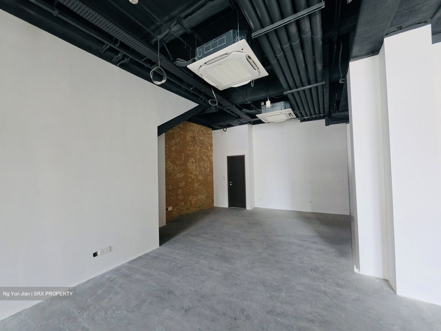 Serangoon Road (D8), Shop House #585317941